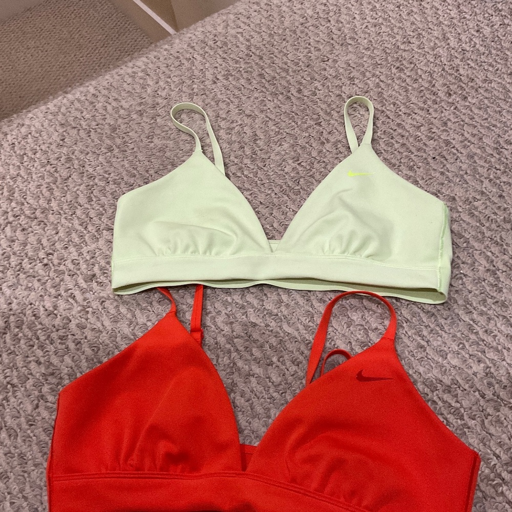 Set of 2 Nike bra top